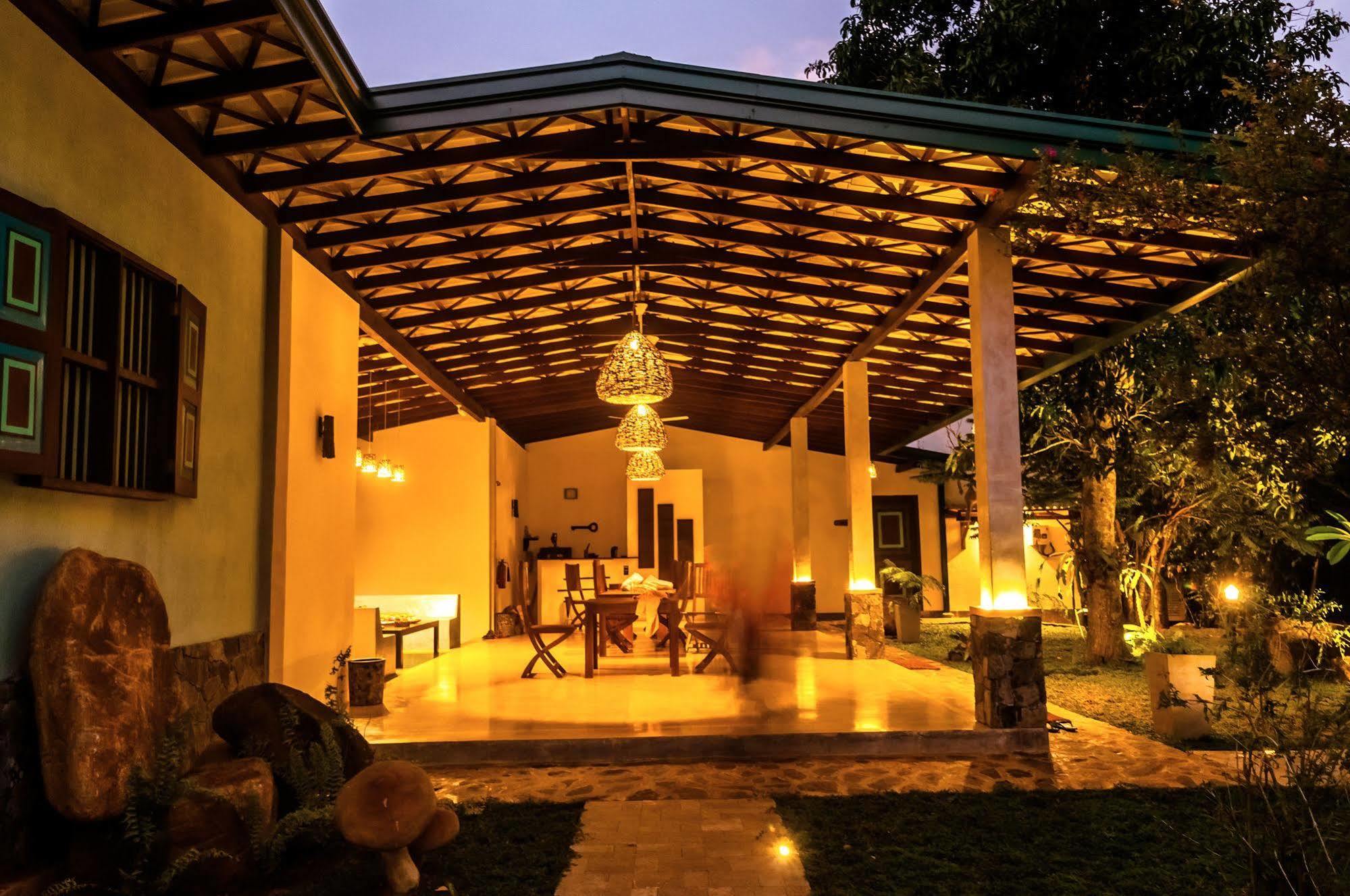 Hotel Garcinia Leaf Hikkaduwa Exterior foto