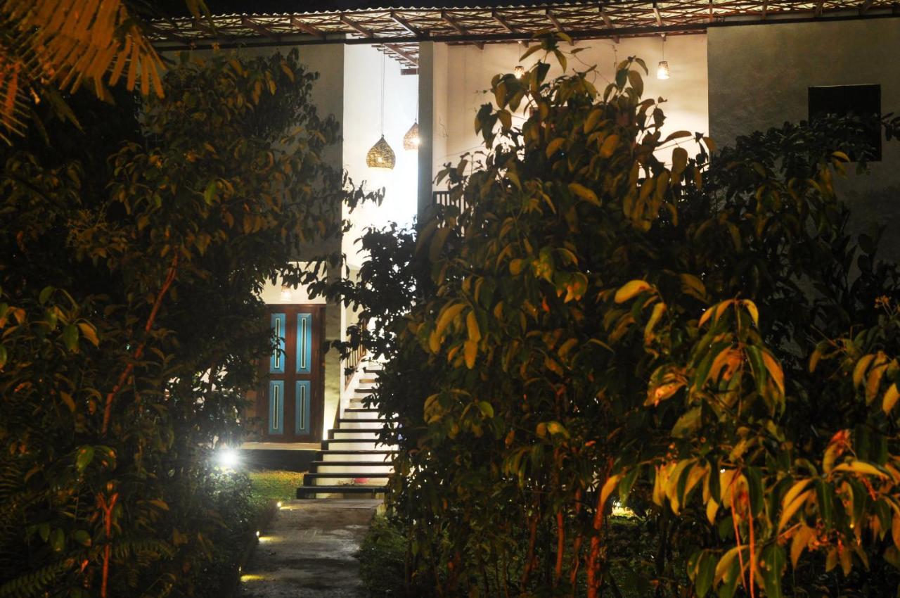 Hotel Garcinia Leaf Hikkaduwa Exterior foto